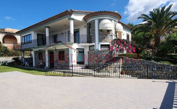 Scalea, villa indipendente