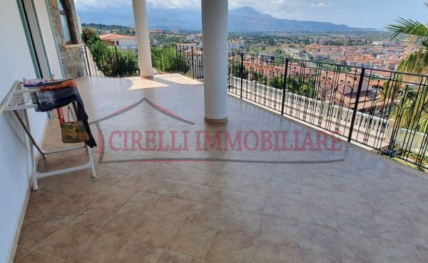 Scalea, villa indipendente