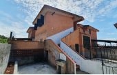 Scalea, porzione di villa quadrifamiliare con giardino