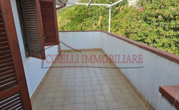 Bilocale con terrazzo e vista panoramica