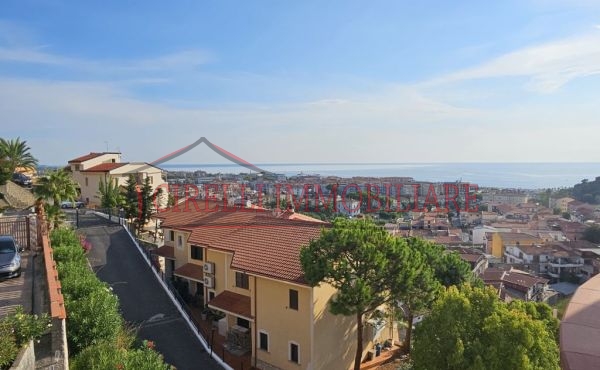 Bilocale con terrazzo e vista panoramica