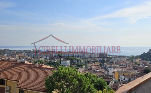 Bilocale con terrazzo e vista panoramica