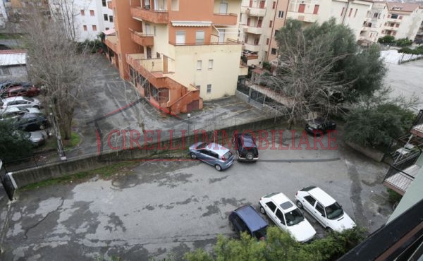 Immobile di ampia metratura centrale a Scalea