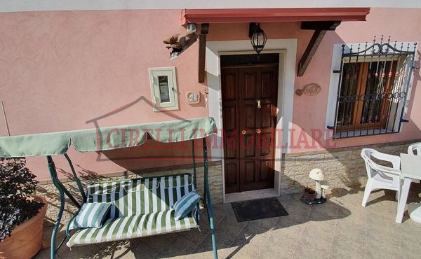 Casa indipendente a Santa Domenica Talao