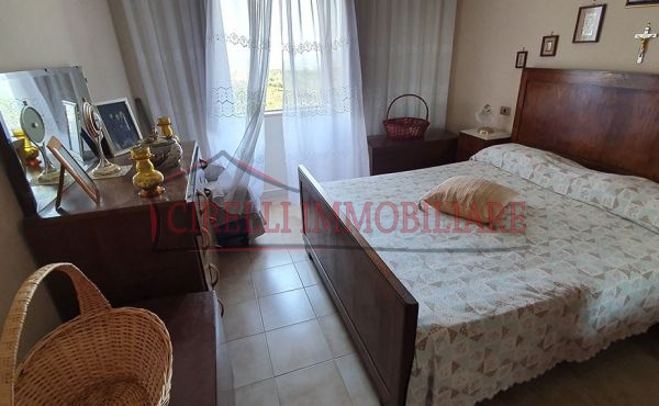 Casa indipendente a Santa Domenica Talao