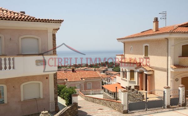 Scalea, villa on 3 floors